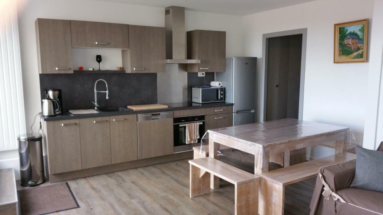 Appartement Vue Sur Mer Et Port Grandcamp-Maisy Eksteriør bilde